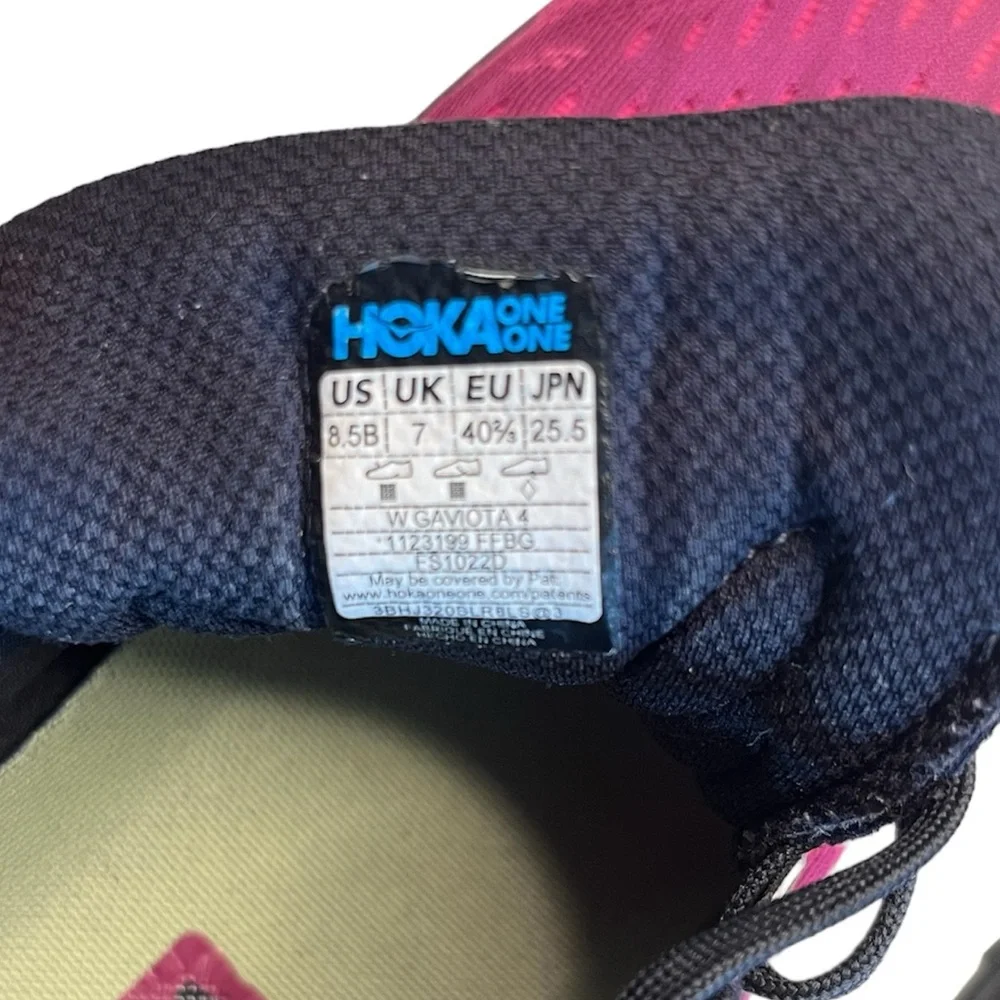 Hoka One One Gaviota 4 in Pink- Size 8.5B